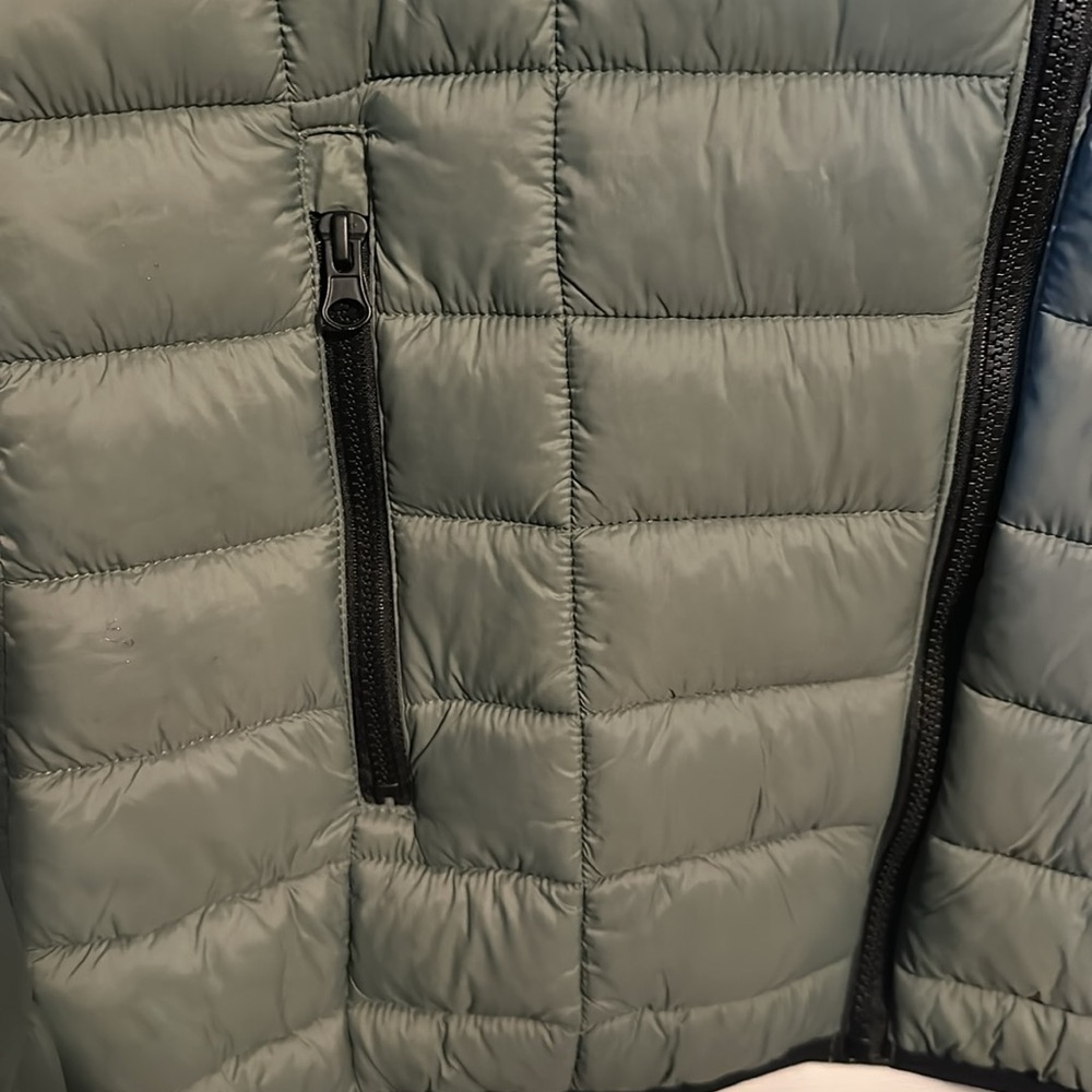 Reebok Women Jacket - Packable Quilted Puffer Coat - Casual Jacket for Women - Picture 5 of 10